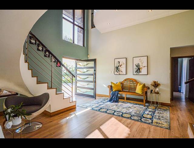 5 BEDROOM HOUSE FOR SALE IN COPPERLEAF ESTATE